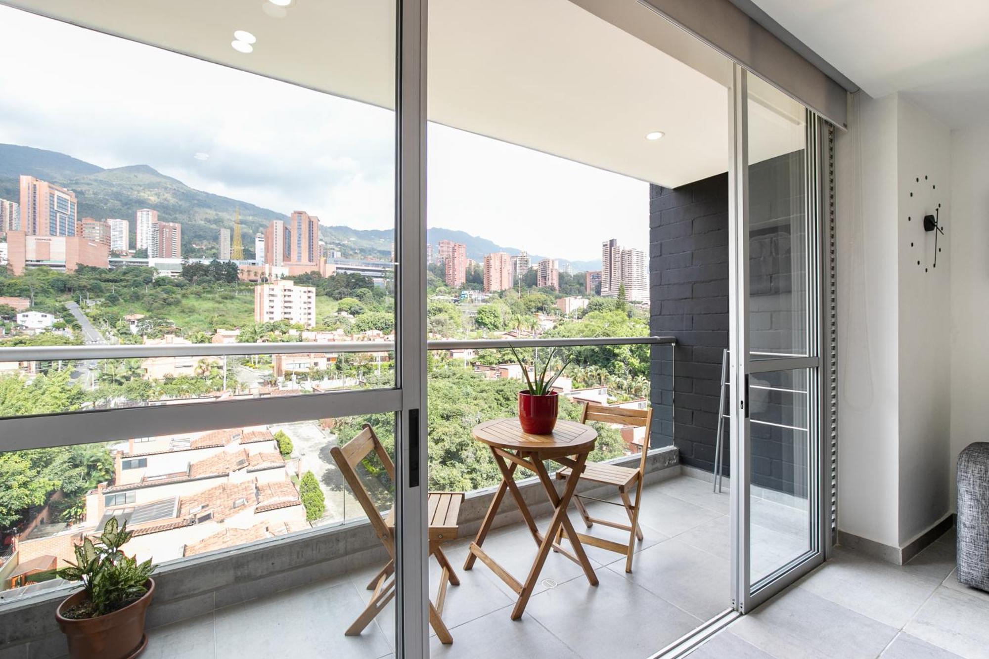 Apartamentos Borbon Suites Medellín Exterior foto