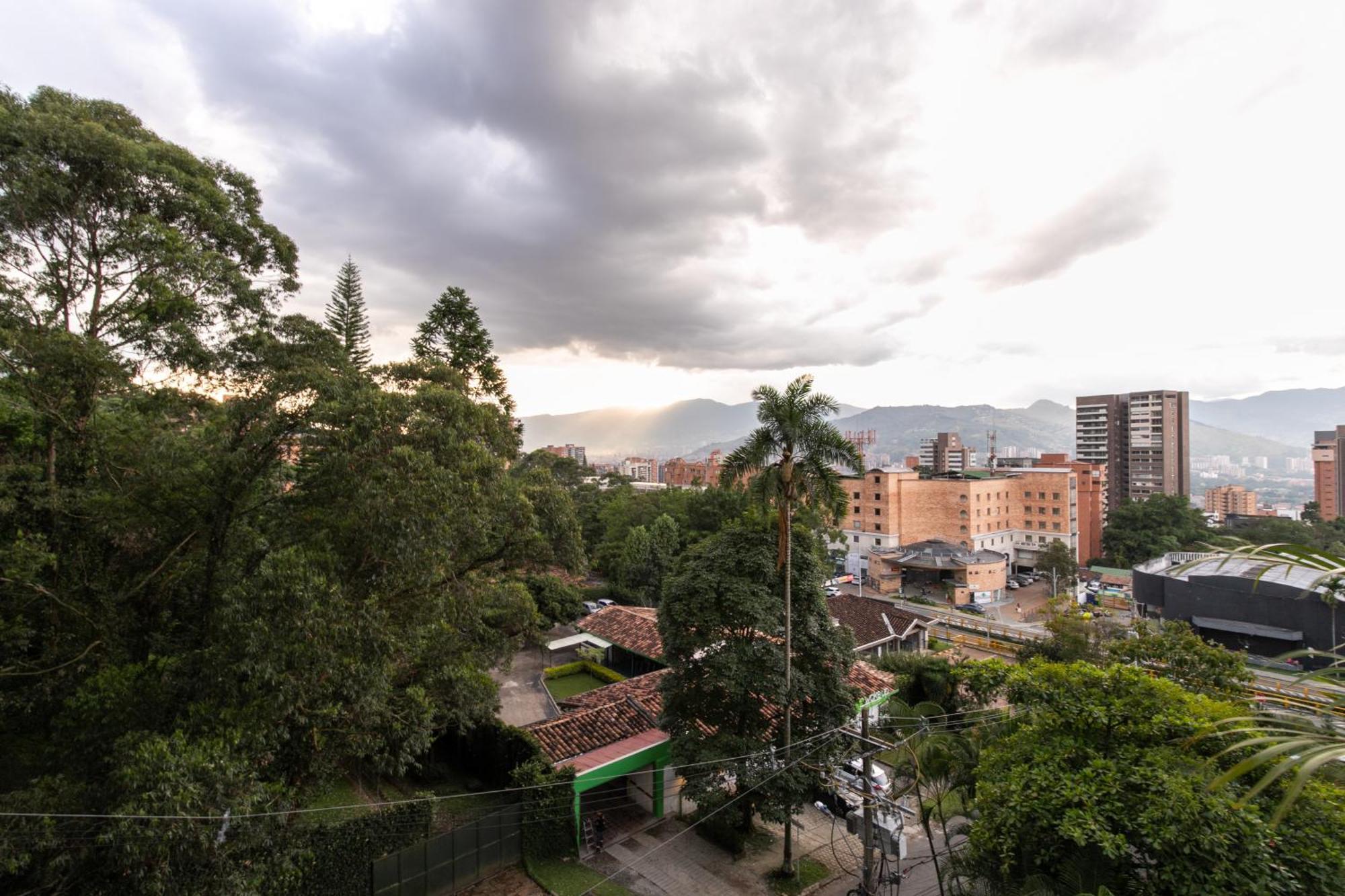 Apartamentos Borbon Suites Medellín Exterior foto